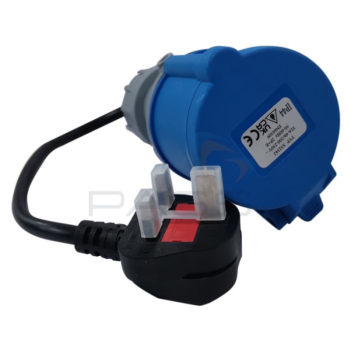 240v UK 13 Amp Plug to 240v (32 Amp) 3 Pin Socket Adaptor Lead 240v UK 13 Amp Plug to 240v (32 Amp) 3 Pin Socket Adaptor Lead